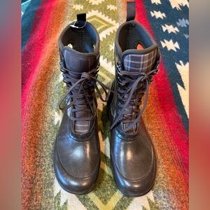 Bogs Neo-Tech Plaid Boots NWOT Wmn’s 11